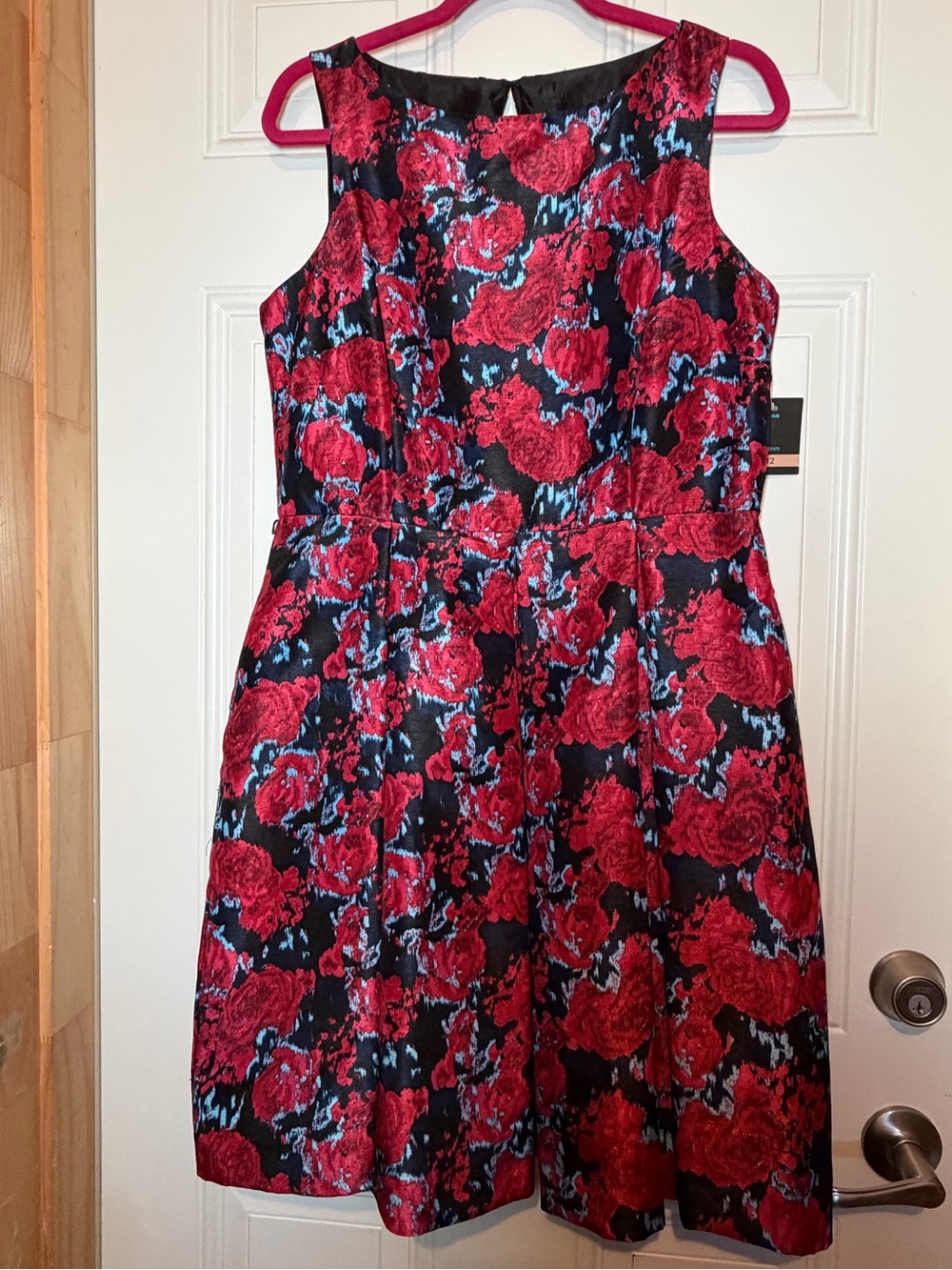 NWT Gabby Skye Sleeveless Red Floral Fit-and-Flare Dress